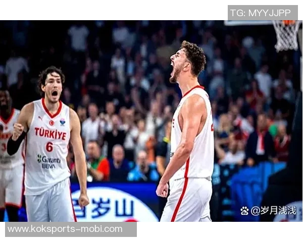 历史首次中锋对决约基奇与申京同场砍下30三双精彩瞬间回顾